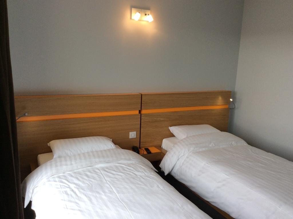 Hotel Bel Horizon Saint-Chély-dʼApcher Rum bild